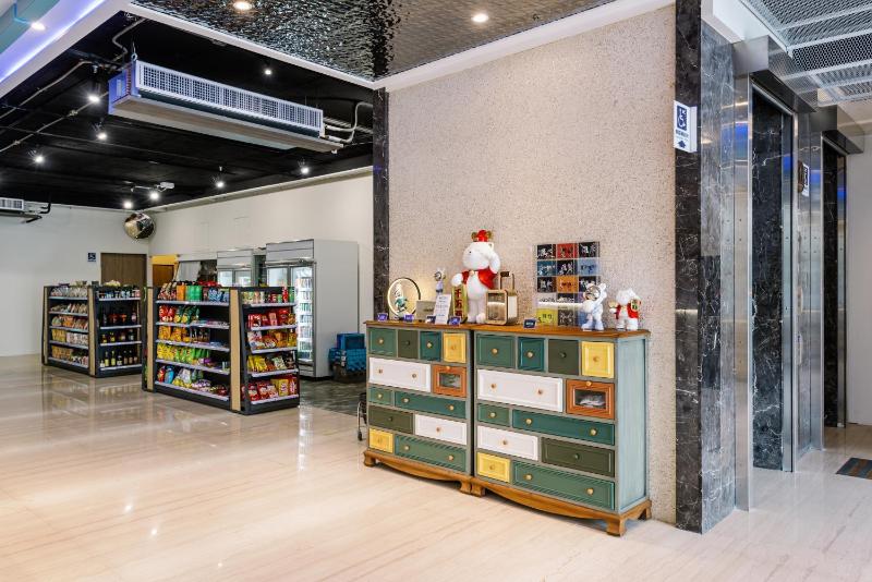 Mercury Hotel Taichung - image 35