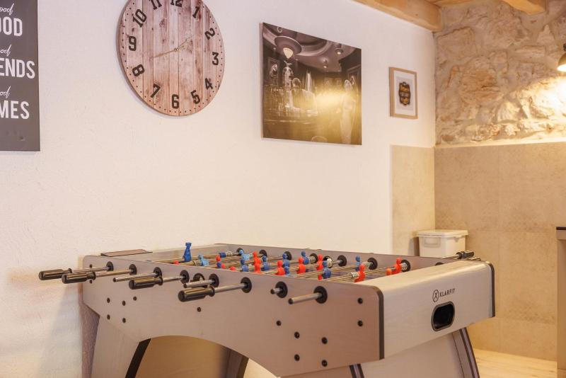Villa Melary with Pool and Jacuzzi - image 28