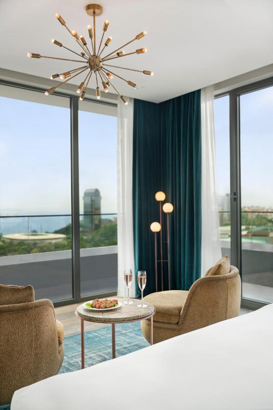 Terrace Room with Bosphorus View image 4