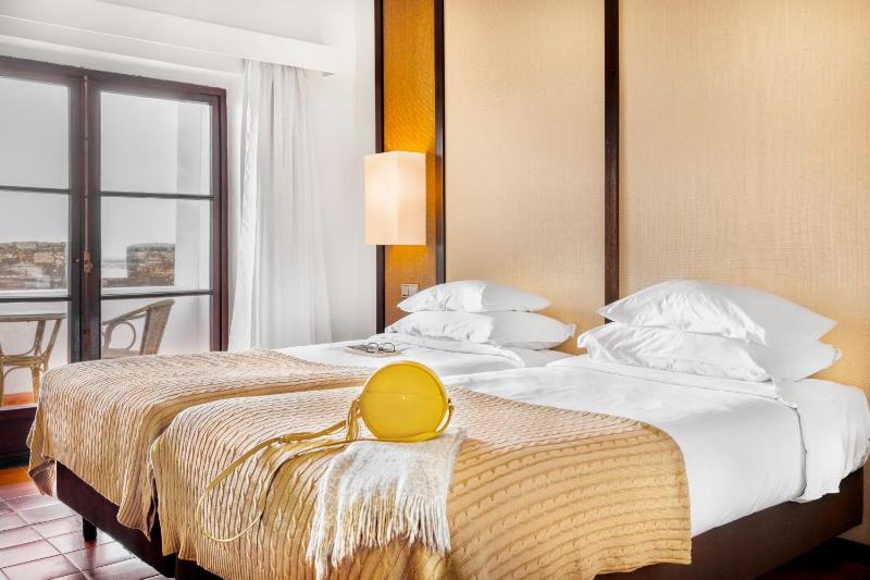 Superior Double or Twin Room image 4