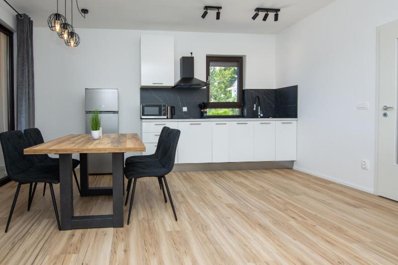Apartment image 4