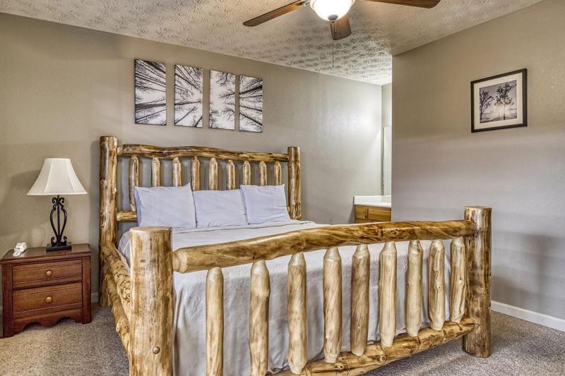 Great Smoky View Panoramic View FREE tickets for each paid day Hot Tub WIFI!!! - image 32