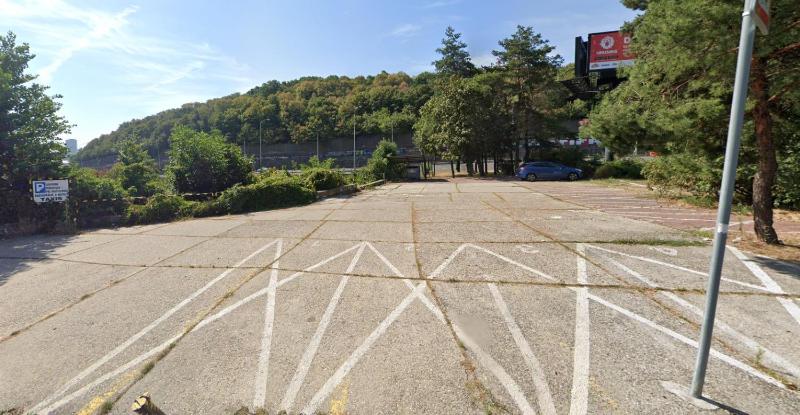 Hotel Gardinn - Free Parking and Quiet Garden - image 4