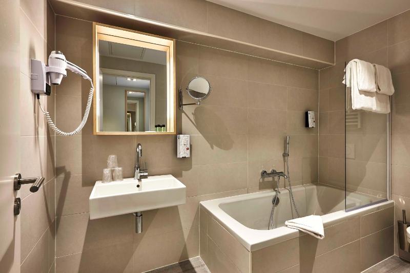 Executive Triple Room image 3