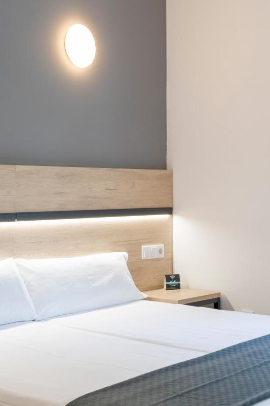 Single Room image 1