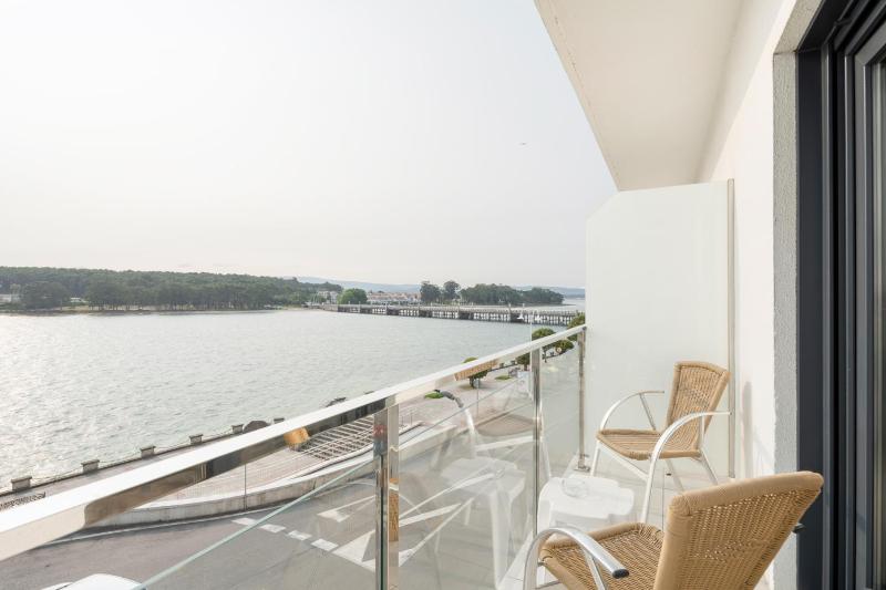 Deluxe Double or Twin Room with Sea View image 4
