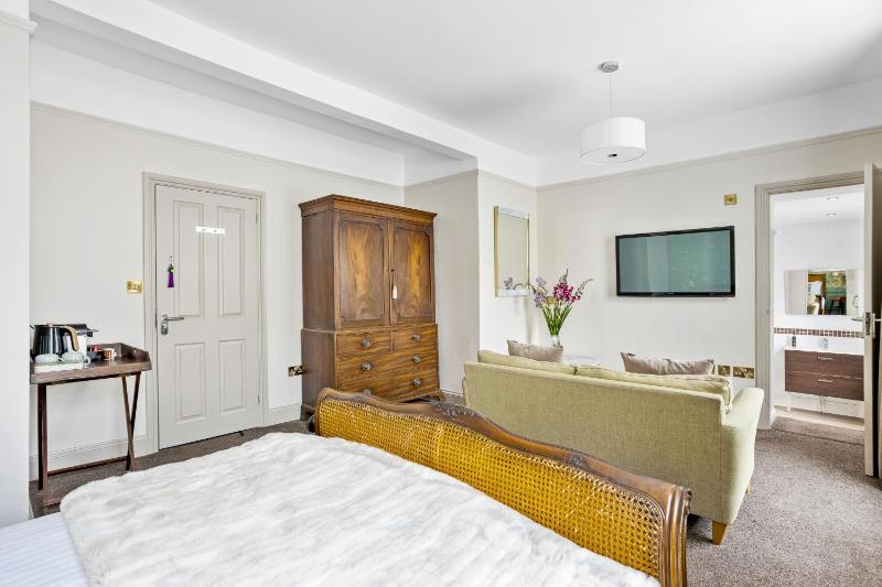 Luxury Double Room image 4