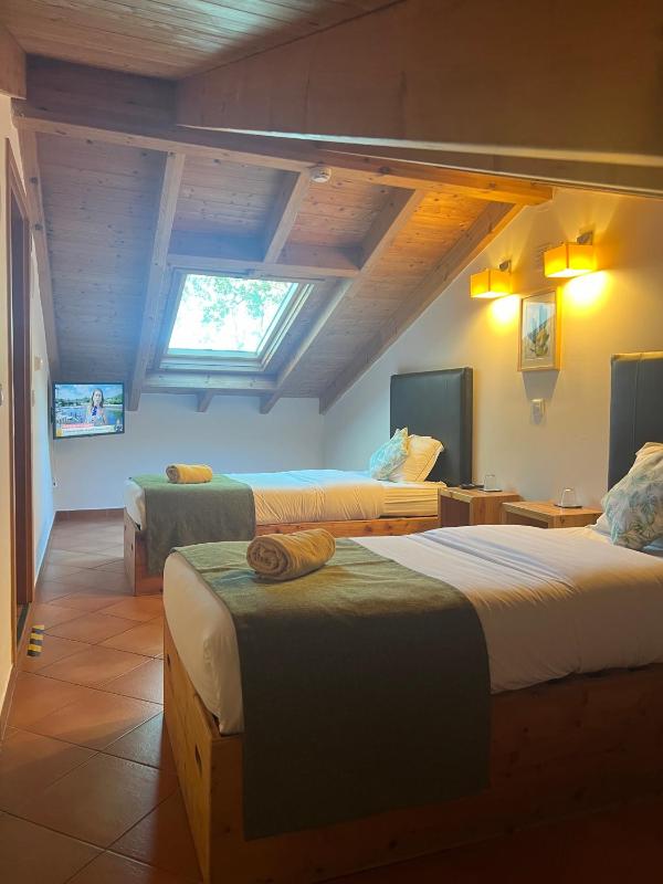 Family Room (2 Adults + 2 Children) with Balcony and Panoramic View image 1
