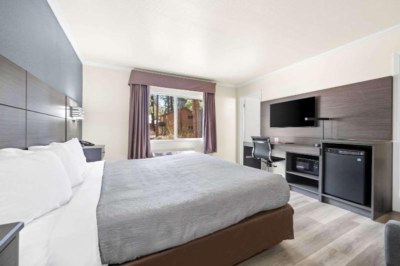 King Room - Non-Smoking image 1