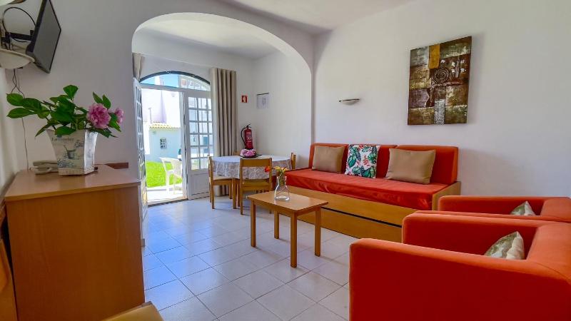 Two-Bedroom House image 4