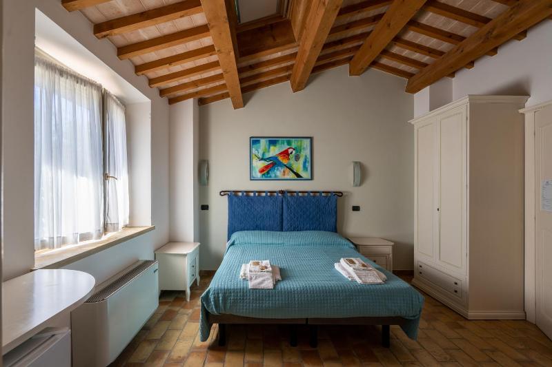 Double or Twin Room image 4