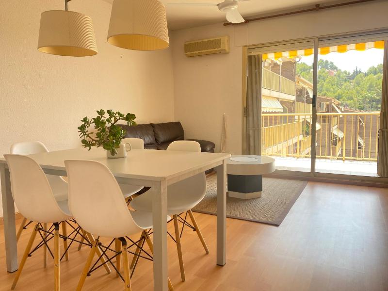 TarracoHomes TH156 Casa Roser Familiar y con Piscina Compartida - image 6