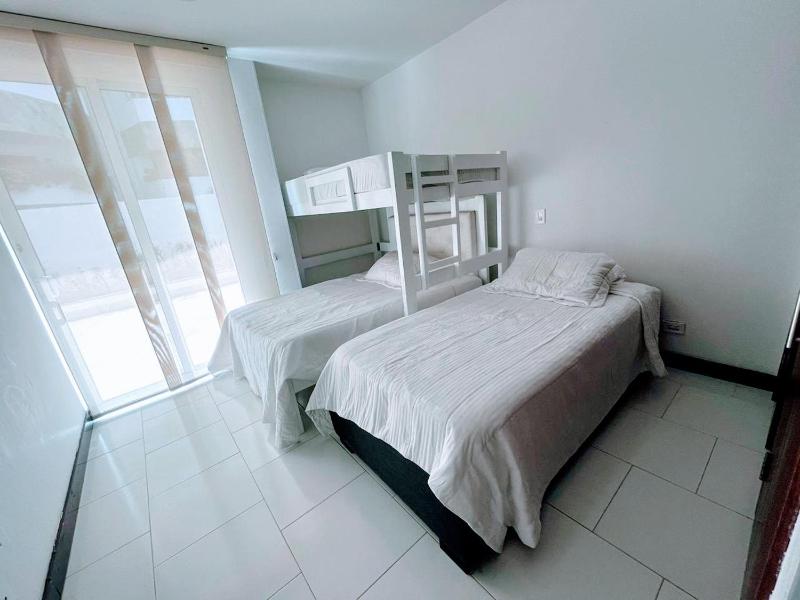 Apartamento con vista frontal al mar. - image 16