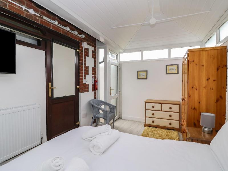 Chickerell House - image 14