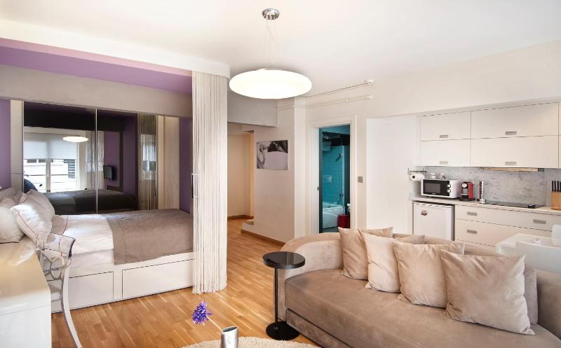 Executive Suite image 4