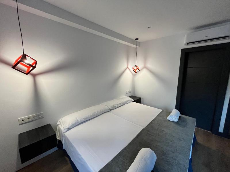 Double Room image 1