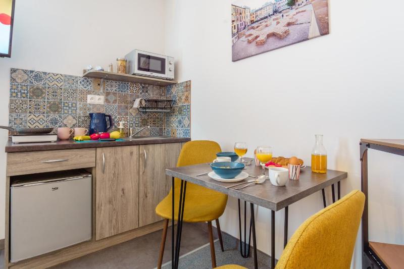 Standard Studio image 4