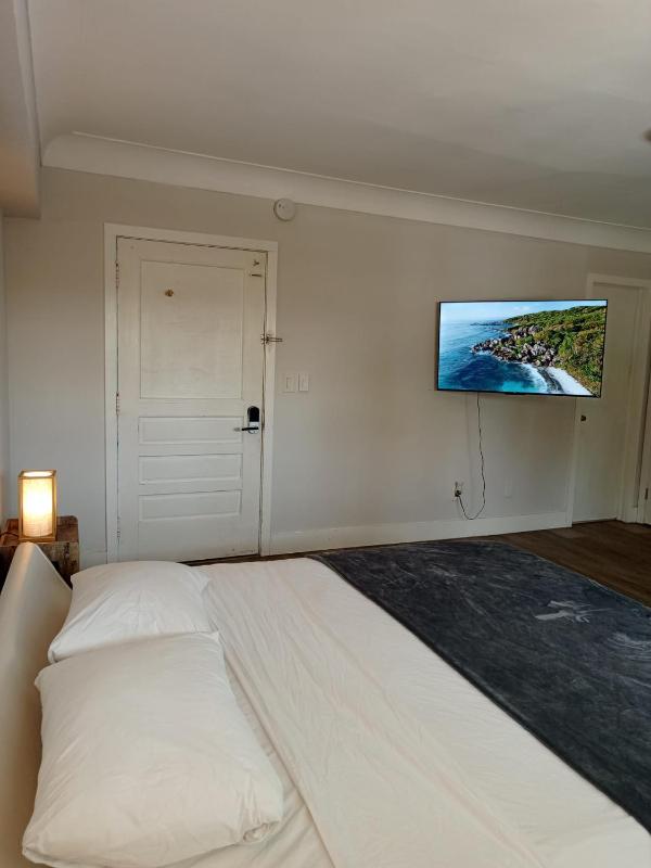 Deluxe King Studio image 3