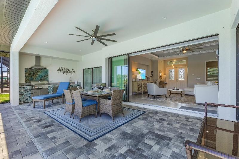 Still Waters SW Cape - waterfront private home locally owned & managed fair & honest pricing - image 15