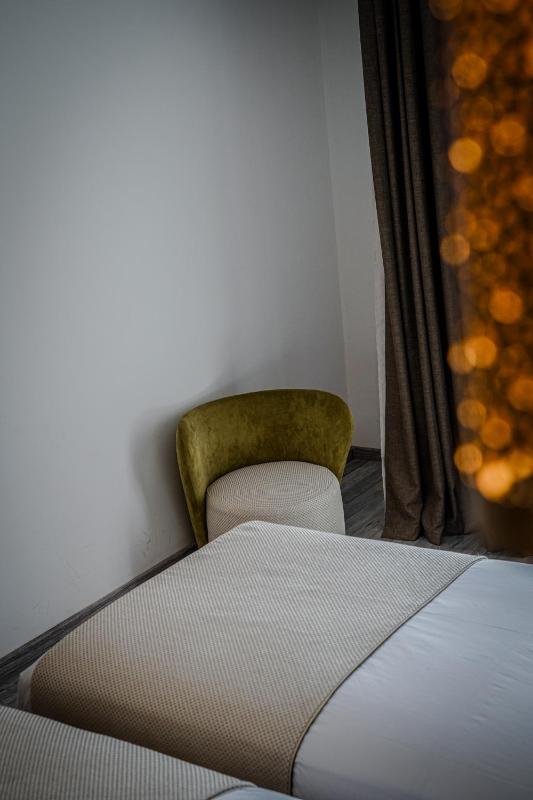 AZ hôtel des arts - image 11