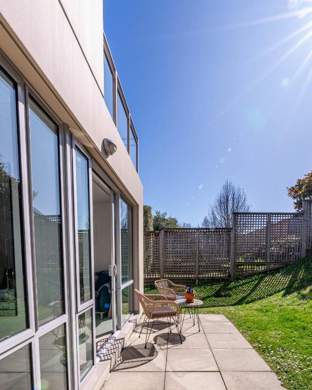 Central Luxury Apartment 114 - image 20