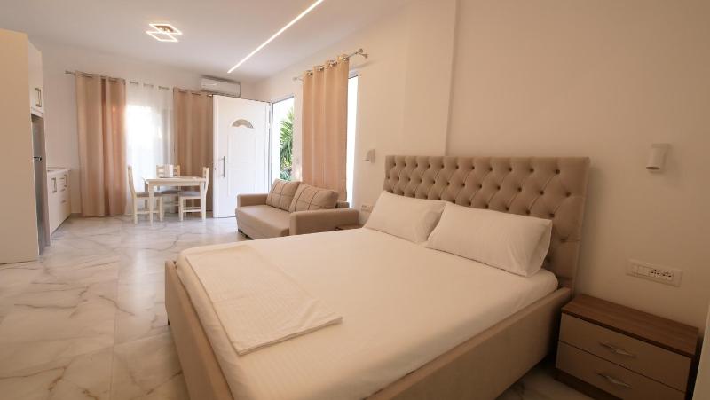 Blue Mare Apartments - image 1