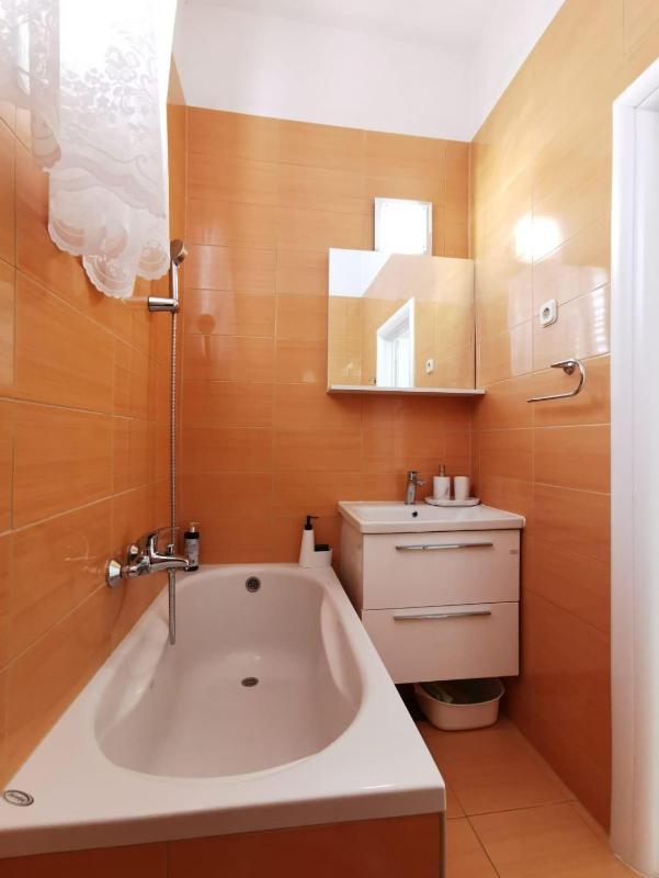 Apartments and rooms with parking space Makarska - 6767 - image 20