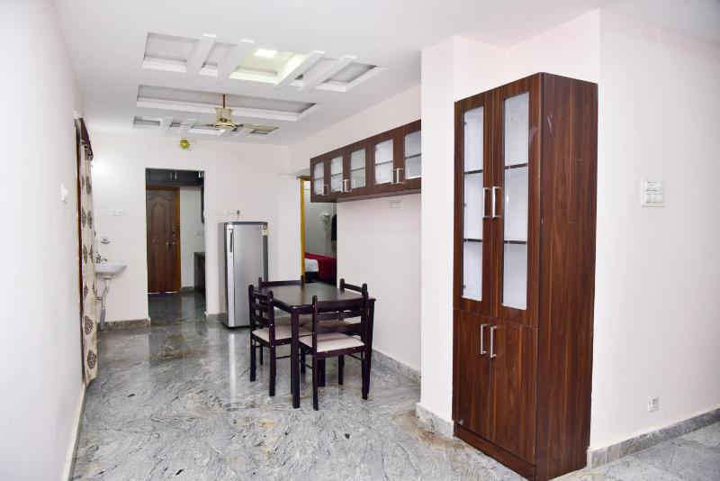 SHALOM RESIDENCE - 2BHK-AC Service Apartments Premium amenities Kitchen with Stovetop WiFi - image 6