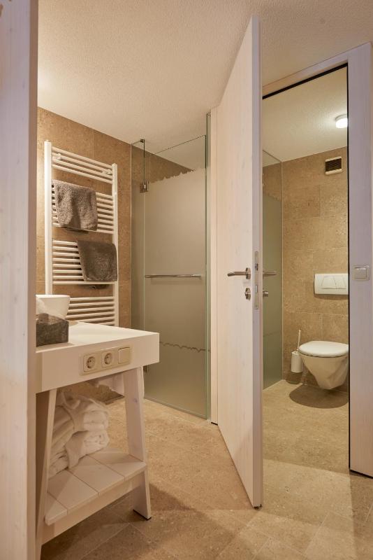 Double Room with Mountain View image 3