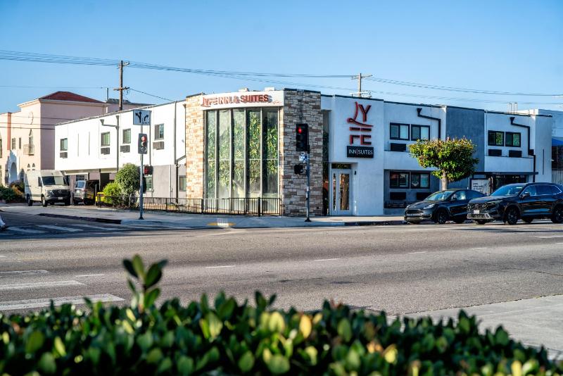 LYFE INN & SUITES by AGA - Beverly Hills West Hollywood - image 11