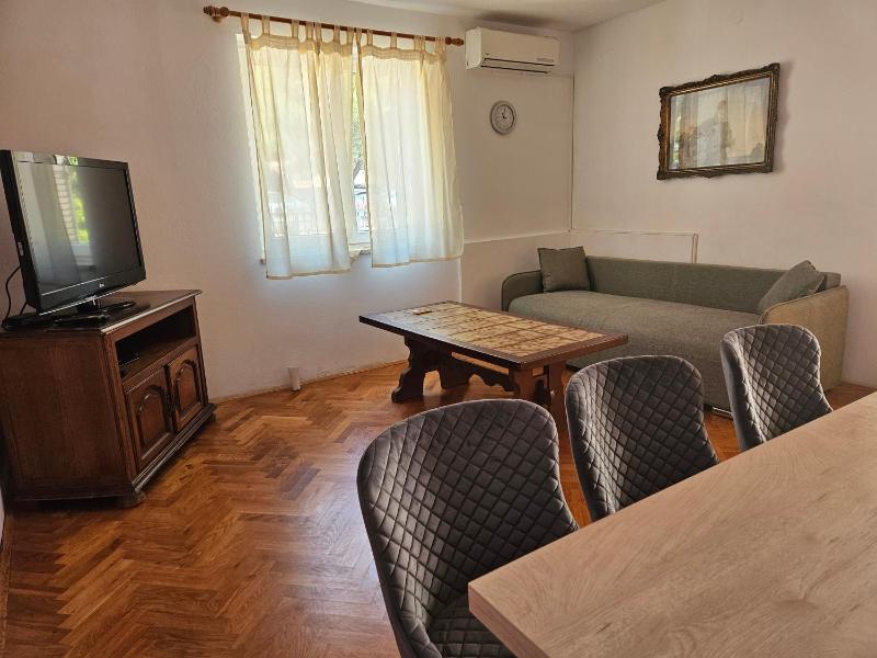 Two-Bedroom Apartment image 4