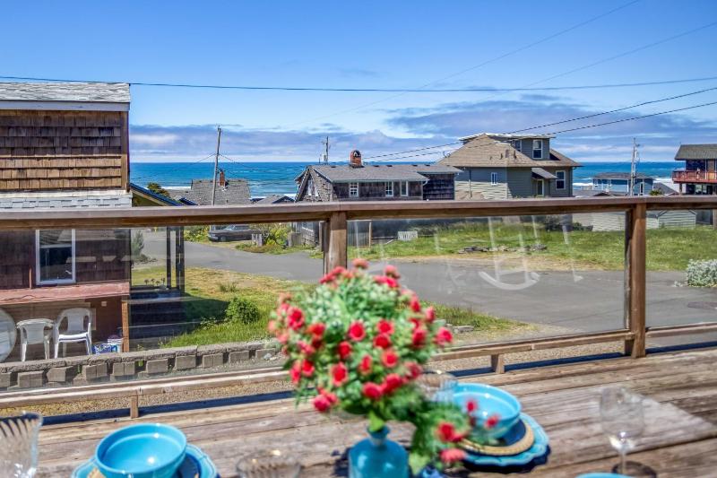 Chandler Beach House - image 15