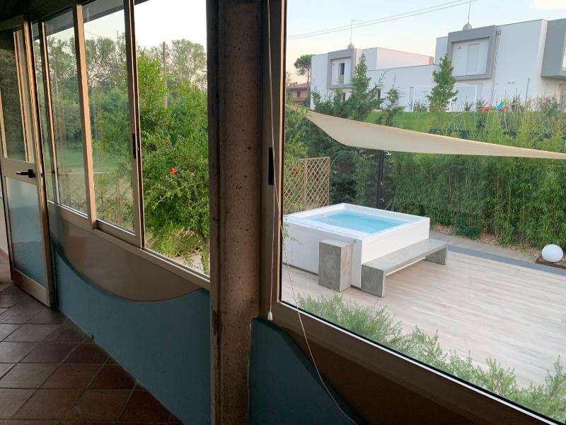 One-Bedroom Apartment with Terrace image 2