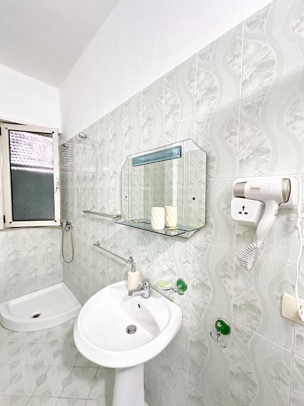 E Apartment - image 15