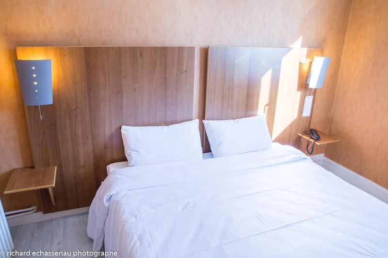 Standard Double Room image 1