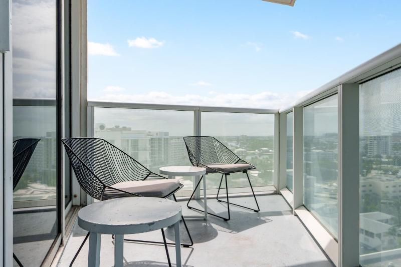 2BR Fort Lauderdale W Residence with Double Living Room Ocean & Intercoastal Views Brand New Sofas! - image 36