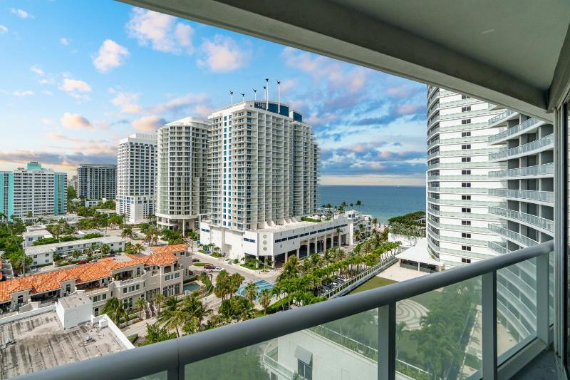 2BR Fort Lauderdale W Residence with Double Living Room Ocean & Intercoastal Views Brand New Sofas! - image 37