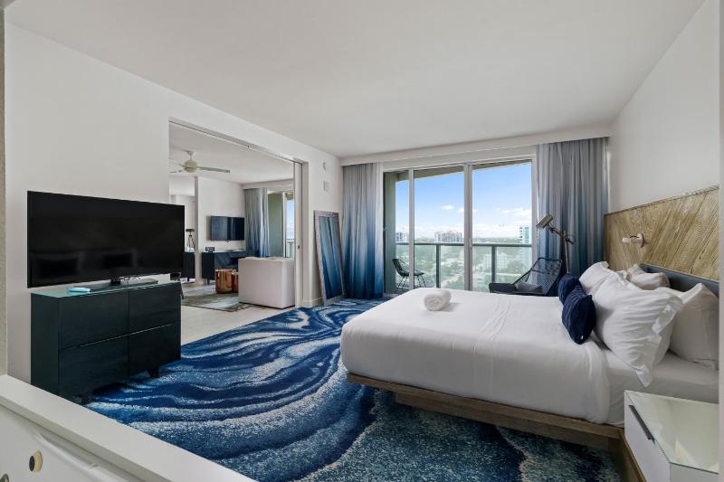 2BR Fort Lauderdale W Residence with Double Living Room Ocean & Intercoastal Views Brand New Sofas! - image 6