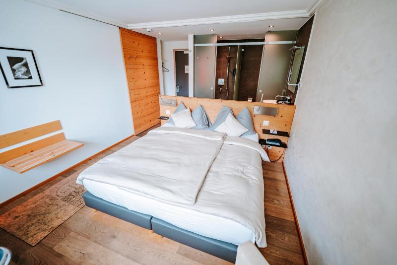 Small Double Room image 1