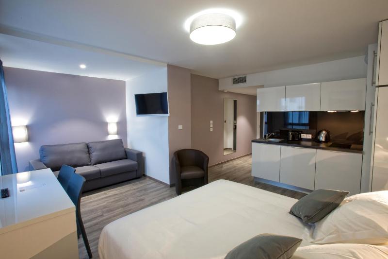 Family Studio 1-4 Persons (Double Bed + Sofa Bed) image 3