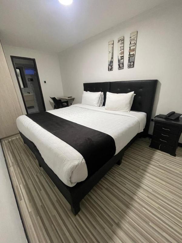 Hotel AMBAR KING - image 4