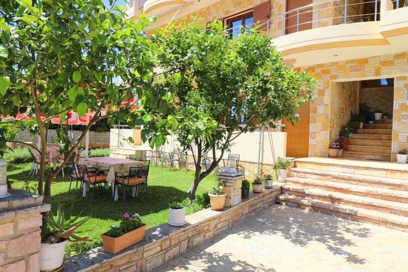 Ksamil City Center Villa - image 15