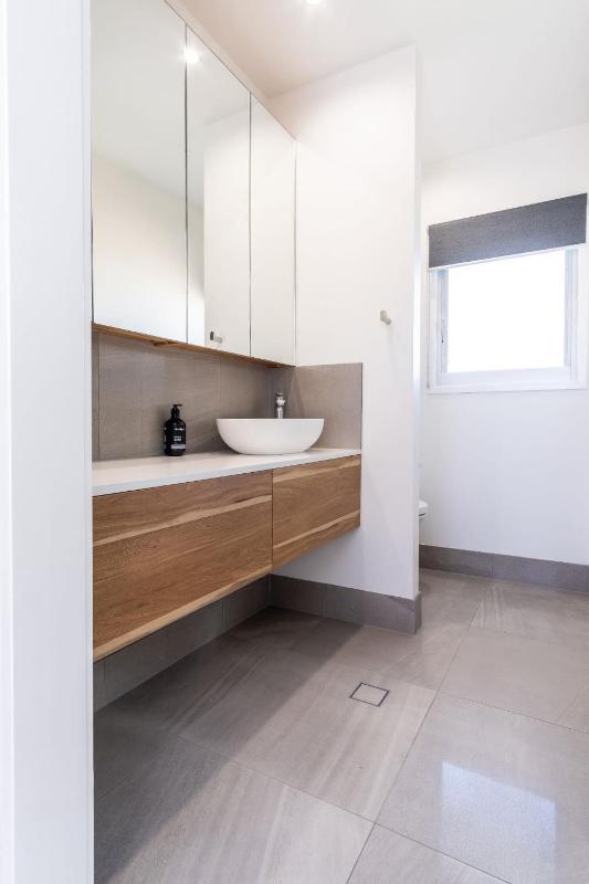 Nothling Street Beach House - image 5