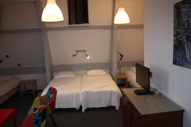 Quadruple Room image 2