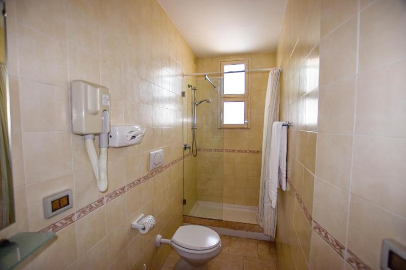 Double/Twin Room with Partial Sea View image 1