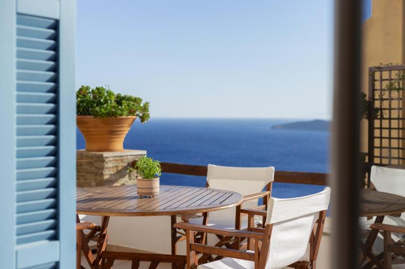 Grand Blue - Island house with a terrace Images