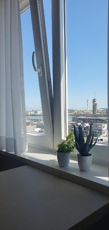 Grand Superior Room with Harbour View image 3