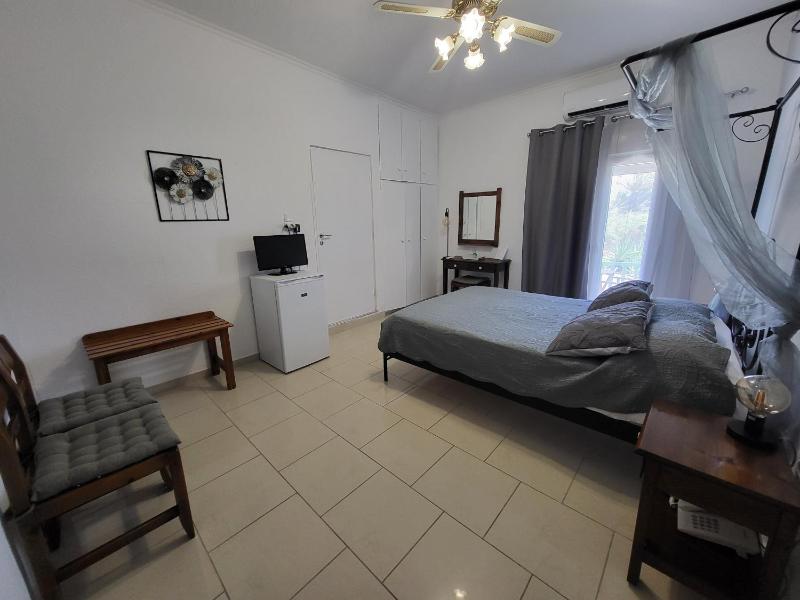 Superior Double Room image 3