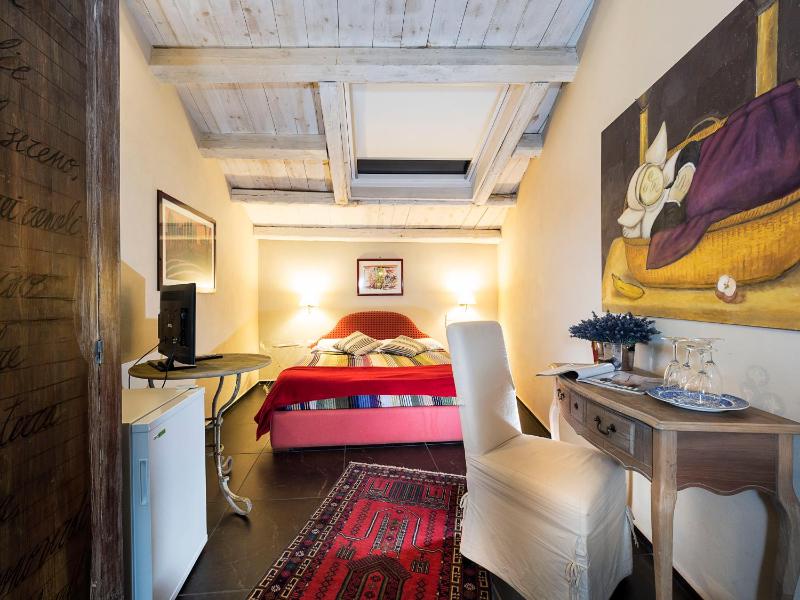 Double or Twin Room image 3