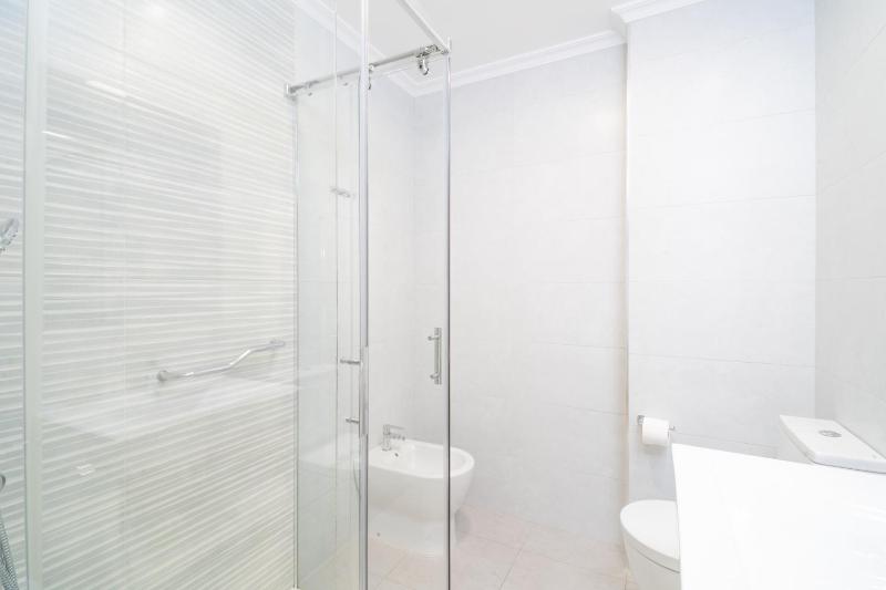 Twin Room with Terrace image 4